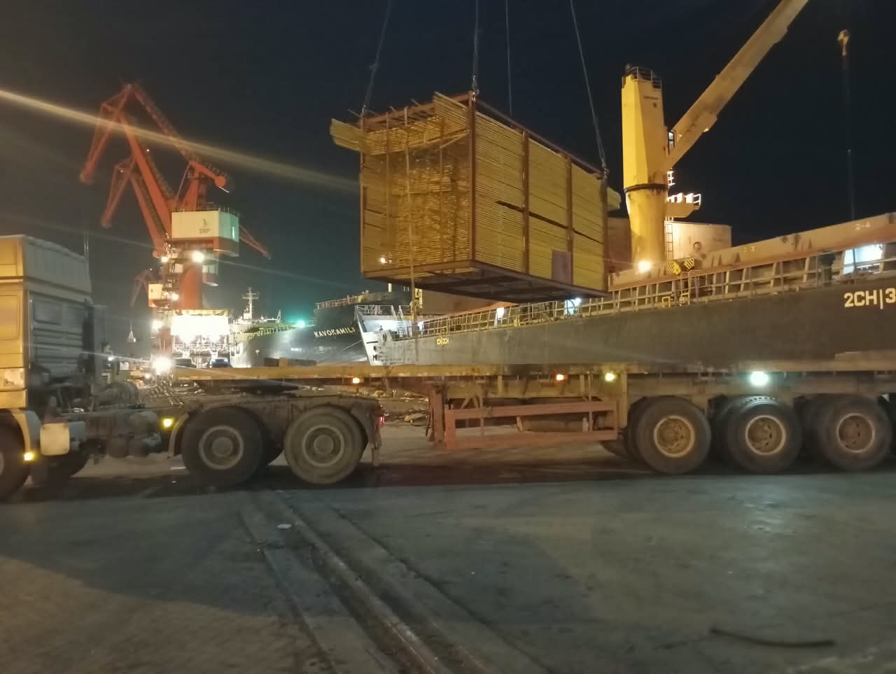Cargo transport at a port